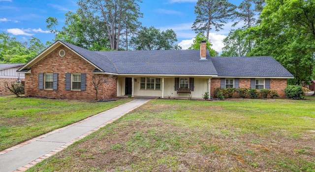 Photo of 3 Ramblewood Dr, Longview, TX 75605
