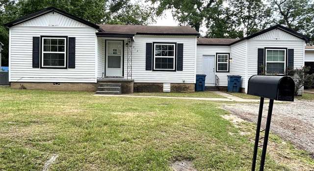 Photo of 313 Kilgore Dr, Henderson, TX 75652