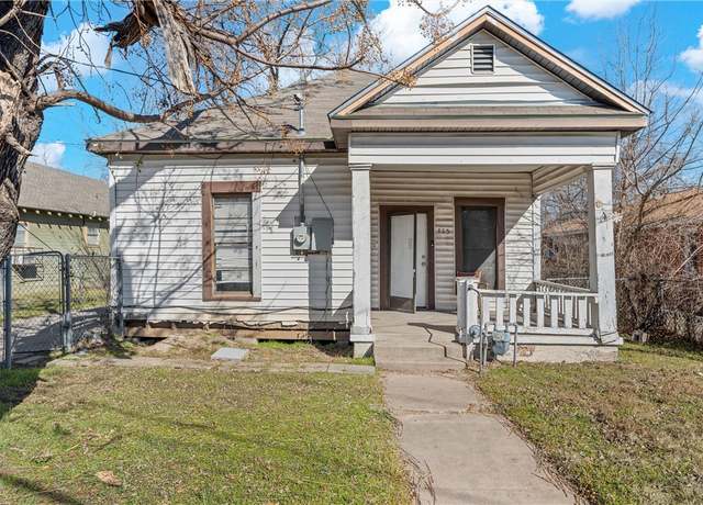 Property at 805 Clifton St, Waco, TX 76704, 3 beds, 1 bath