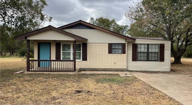 Photo of 611 4th St, Eddy, TX 76524