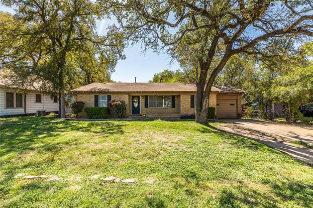 606 Park St, Gatesville, TX 76528 | MLS# 220682 | Redfin