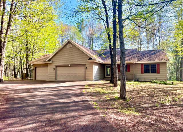 Property at 10146 Woodland Ct, Minocqua, WI 54548, 3 beds, 3 baths