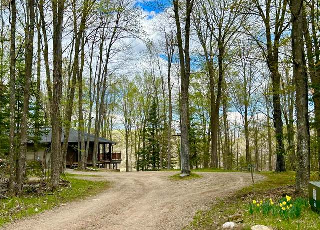 Property at 7510 Tee Lake Rd, Crandon, WI 54520, 3 beds, 2 baths