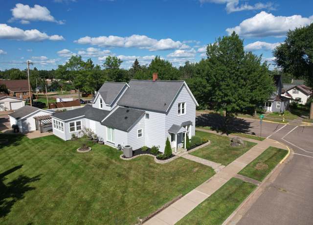 Property at 25 Prospect Ave E, Tomahawk, WI 54487, 5 beds, 2.5 baths