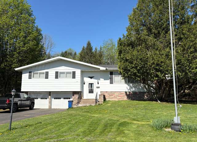Property at 884 5th Ave, Park Falls, WI 54552, 4 beds, 2.5 baths