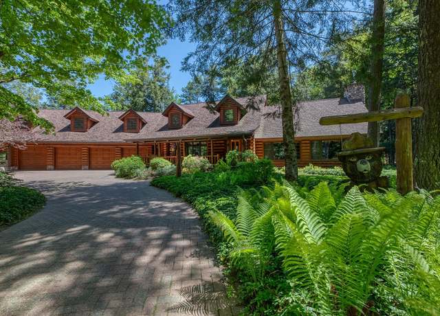 Property at 6274 Forest Lake Rd Rd W, Land O Lakes, WI 54540, 4 beds, 4.5 baths