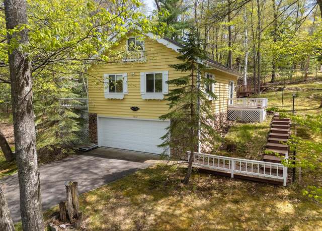 Property at 10012 Pine Tree Dr, Minocqua, WI 54548, 2 beds, 3 baths