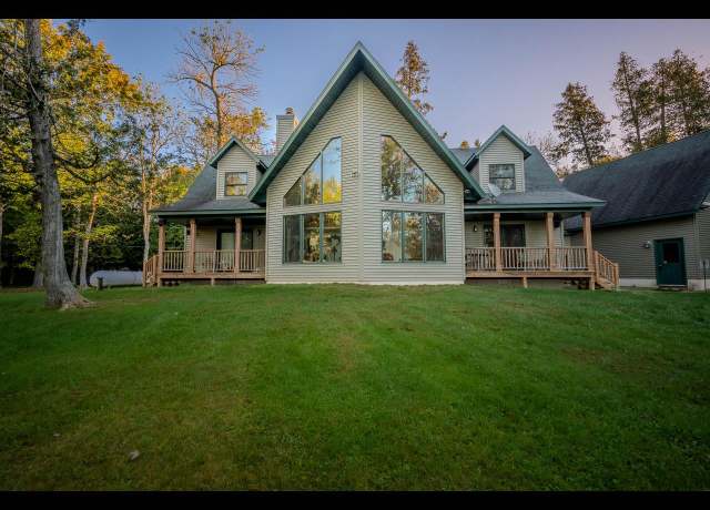 Property at 14222 Circle Lily Rd Rd E, Manitowish Waters, WI 54545, 4 beds, 3 baths
