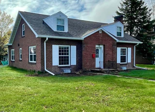 Property at 507 4th Ave S, Park Falls, WI 54552, 4 beds, 2 baths