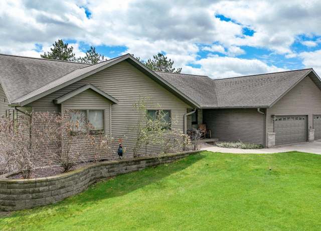 Property at W9495 Other, Thorp, WI 54771, 5 beds, 3.5 baths