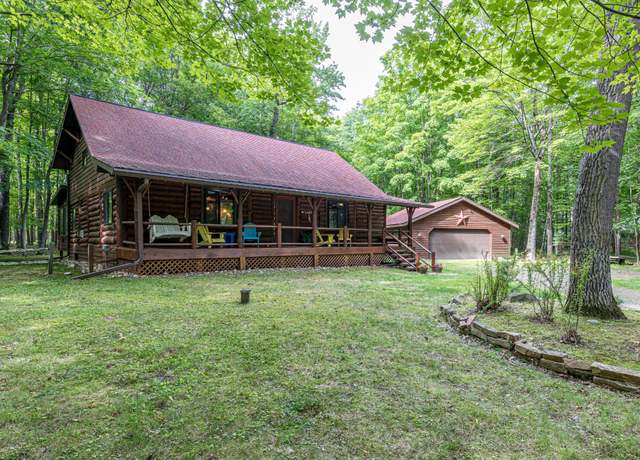 Property at 9136 Davies Rd, Minocqua, WI 54548, 3 beds, 2.5 baths