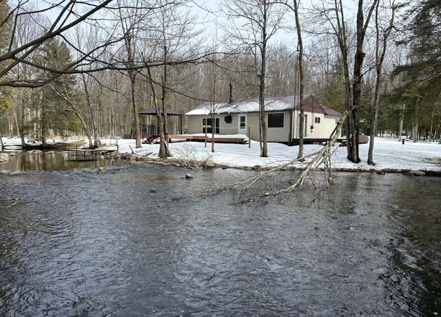 Property at 743 Woodlawn Rd, Pickerel, WI 54465, 2 beds, 1 bath