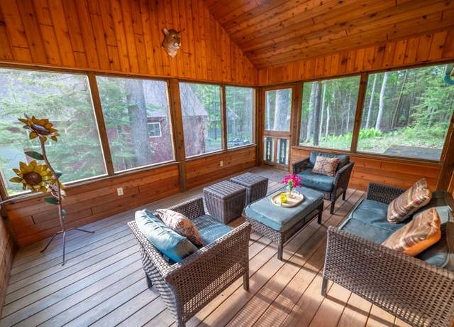 Property at 8066 Nicks Ln, Eagle River, WI 54521, 2 beds, 1 bath