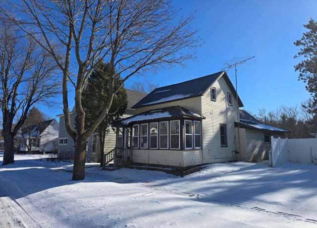 Property at 110 Spirit Ave Ave E, Tomahawk, WI 54487, 3 beds, 2 baths
