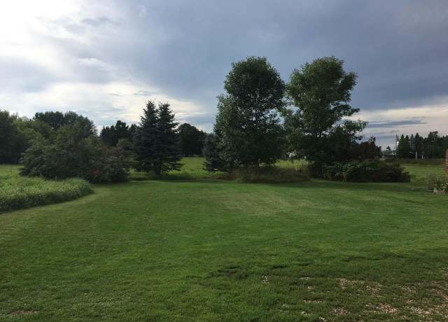 Property at 1802 Neva Rd, Antigo, WI 54409, 5 beds, 1 bath