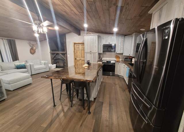 Property at 800 Zinzer Rd, Crandon, WI 54520, 3 beds, 2 baths