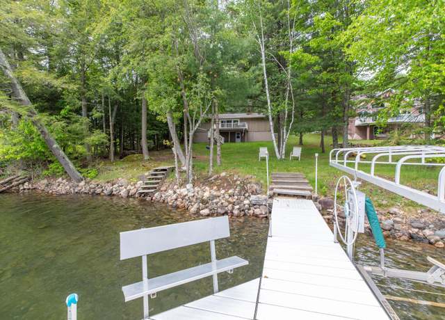 Property at 4656 West Shore Dr, Crandon, WI 54520, 3 beds, 2 baths