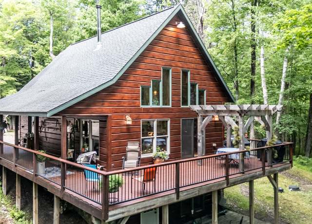 Property at 7818 Sutton Rd, Minocqua, WI 54548, 2 beds, 2 baths