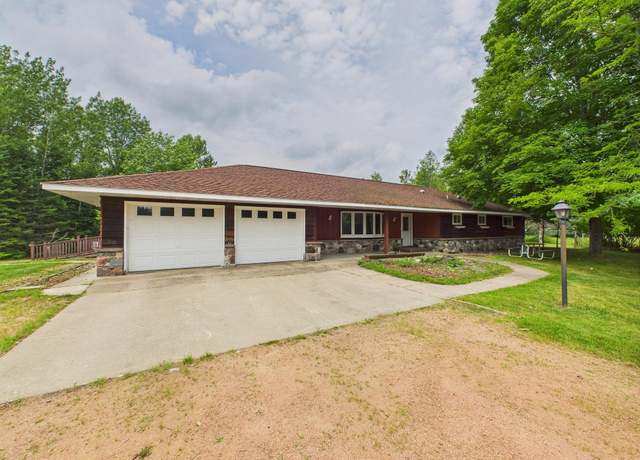 Property at 4811 Airport Ln, Laona, WI 54541, 3 beds, 3.5 baths