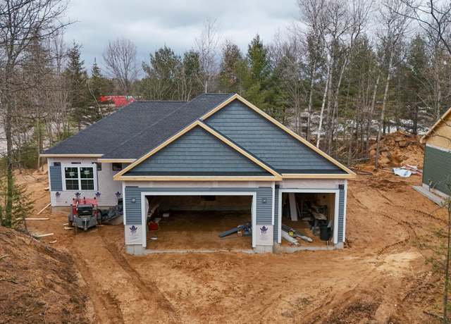 Property at 8632 Oak Park Cr Cir, Minocqua, WI 54548, 3 beds, 2 baths