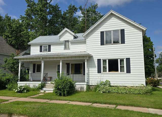 Property at 1101 5th Ave, Antigo, WI 54409, 4 beds, 2 baths