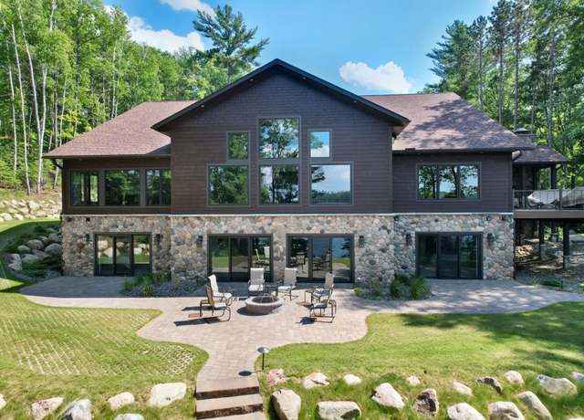 Property at 8600 Golf Course Rd, Sayner, WI 54560, 4 beds, 4.5 baths