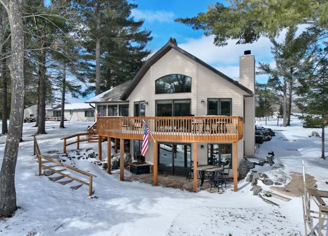 Property at 320 Mckinley St E, Eagle River, WI 54521, 6 beds, 3 baths