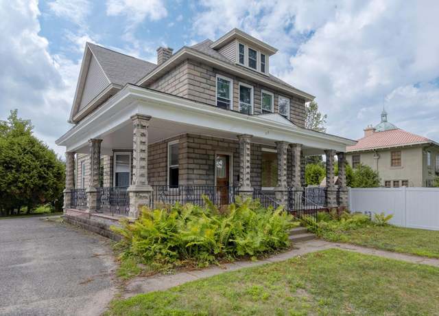 Property at 316 Dahl St, Rhinelander, WI 54501, 5 beds, 3 baths