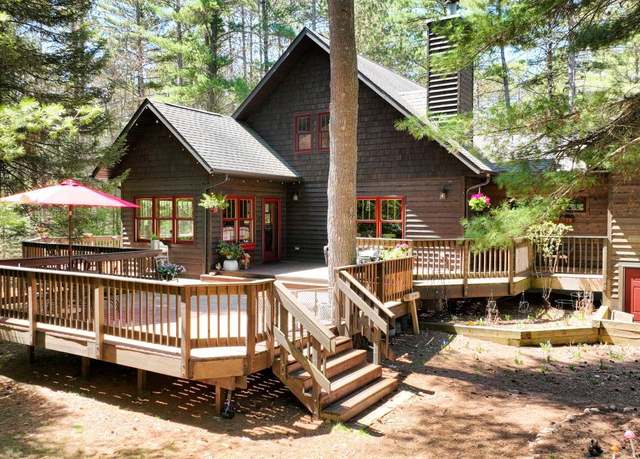 Property at 2962 Pine Crest Ln, Sayner, WI 54560, 3 beds, 3 baths