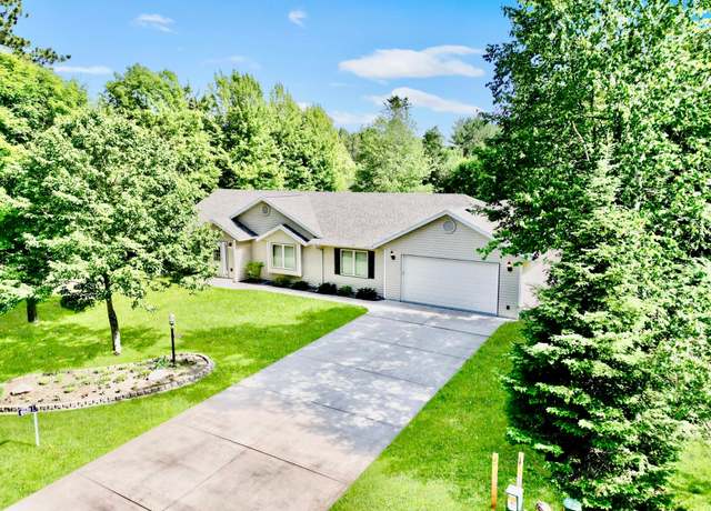 Property at 8601 Oak Park Cr Cir, Minocqua, WI 54548, 3 beds, 3 baths