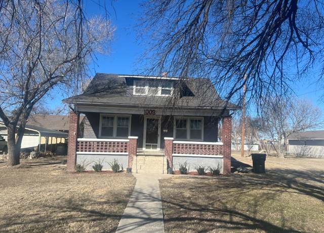 Property at 1008 Warren Ave, Wakeeney, KS 67672, 4 beds, 1.5 baths