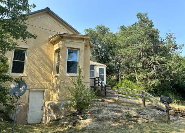 Property at 208 Carroll Ave, Larned, KS 67550, 1 bed, 1 bath