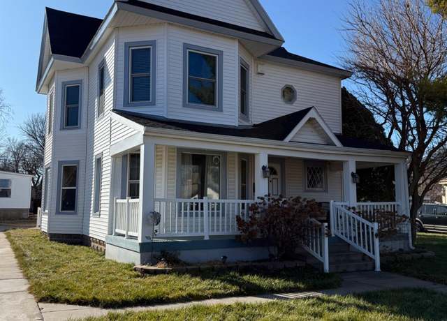 Property at 539 W 7th St, Larned, KS 67550, 4 beds, 1.75 baths