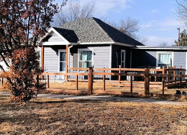 Property at 532 W 7 St, Larned, KS 67550, 2 beds, 1 bath