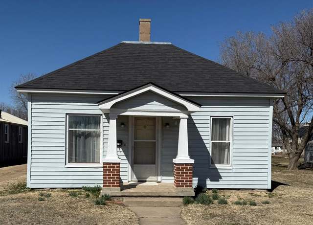 Property at 722 W 11th St, Larned, KS 67550, 2 beds, 1 bath