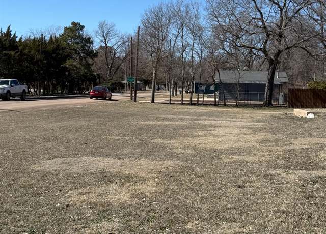 Property at 101 Kansas St, Larned, KS 67550
