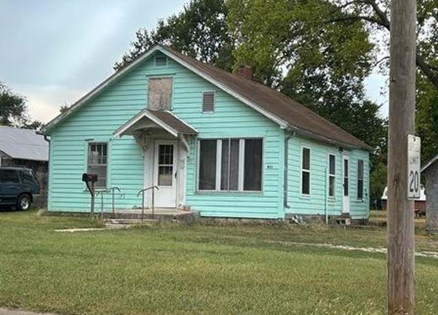 Property at 611 N 7th, Fredonia, KS 66736, 2 beds, 1 bath