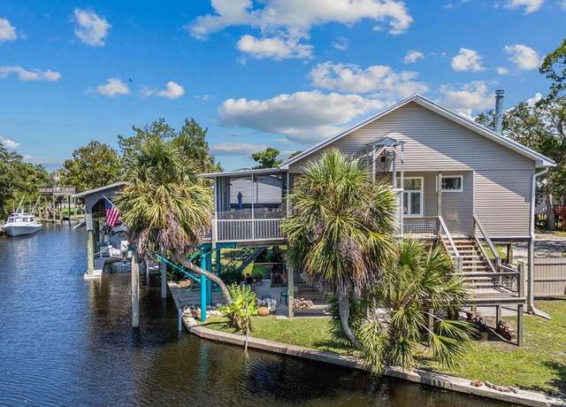 Property at 293 SE 221st St, Suwannee, FL 32680, 2 beds, 1.5 baths