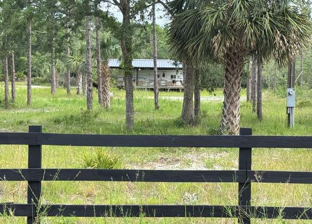 Property at 104 NE Sugar Hill Rd, Steinhatchee, FL 32359