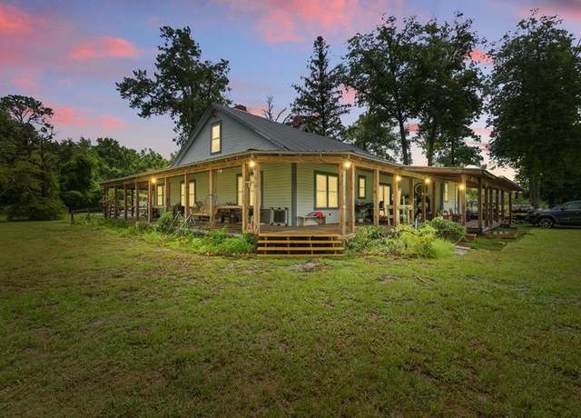 Property at 137 SW Fry Ave, Ft. White, FL 32038, 3 beds, 2 baths
