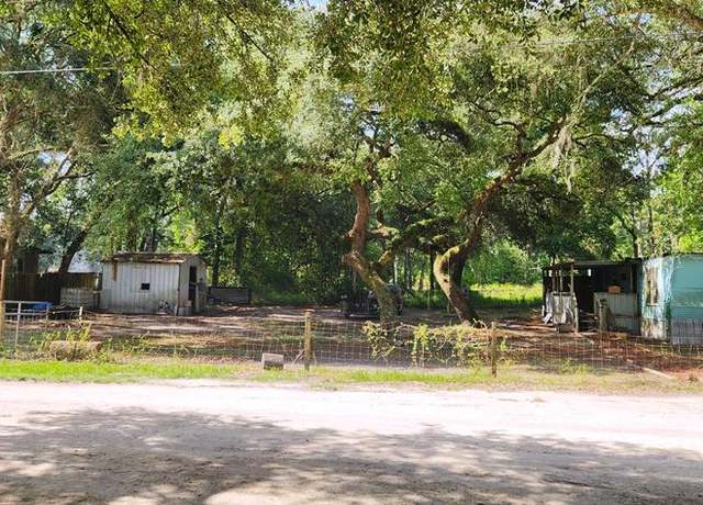 Property at 184 SE 218th Ave, Old Town, FL 32680