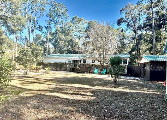 Property at 1595 NE 796th St, Old Town, FL 32680, 2 beds, 2 baths