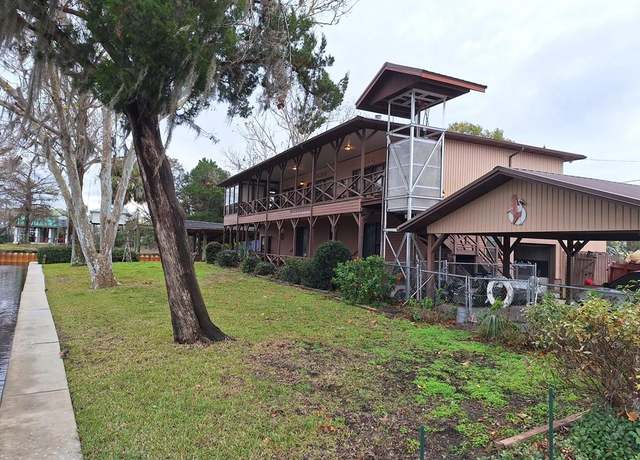 Property at 72 SE 895th Ave, Suwannee, FL 32692, 3 beds, 2 baths