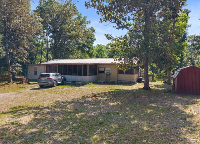 Property at 206 NE 538th Ave, Old Town, FL 32680, 3 beds, 2 baths