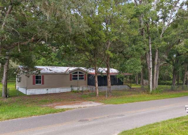 Property at 8410 SE 70th Ave, Trenton, FL 32693, 3 beds, 2 baths