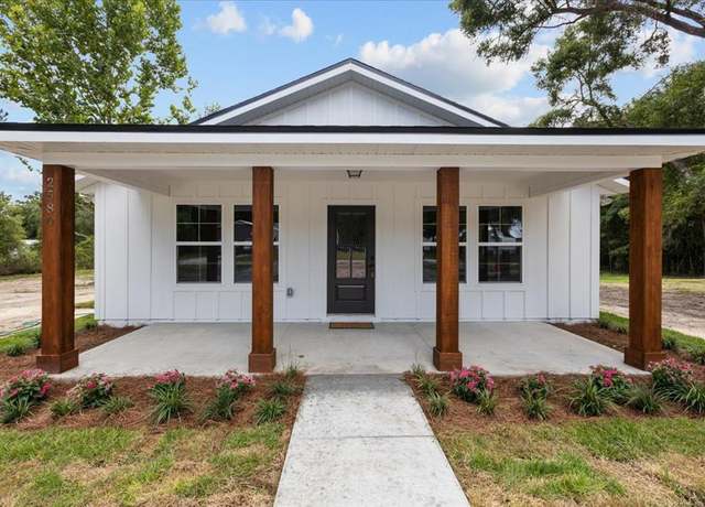 Property at 2580 NW 174th St, Trenton, FL 32693, 3 beds, 2 baths