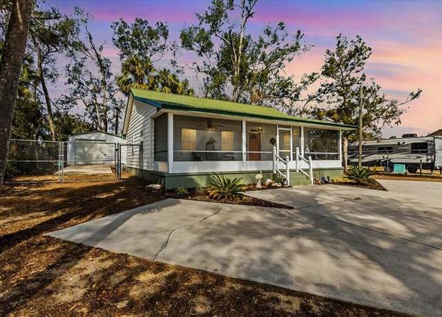 Property at 5492 SW Hwy 358, Steinhatchee, FL 32359, 2 beds, 1 bath