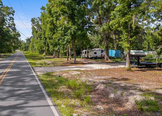 Property at 627 NE 550th St, Old Town, FL 32680