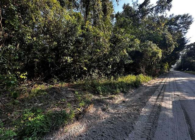 Property at NW 67th Ter, Bell, FL 32619