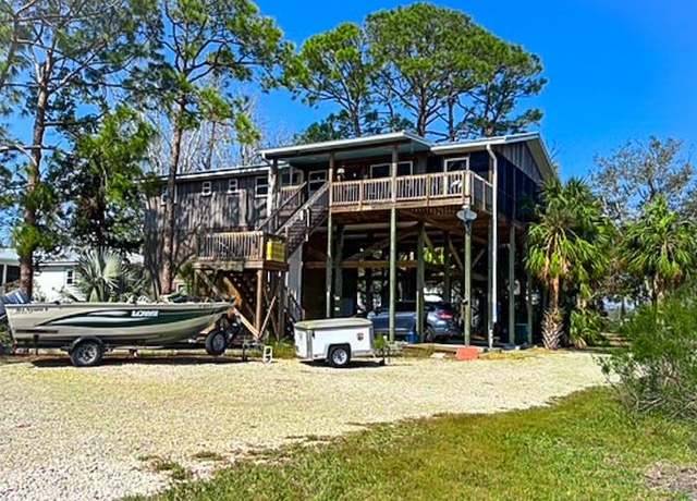 Property at 16448 Hodges Ave, Cedar Key, FL 32625, 3 beds, 2 baths